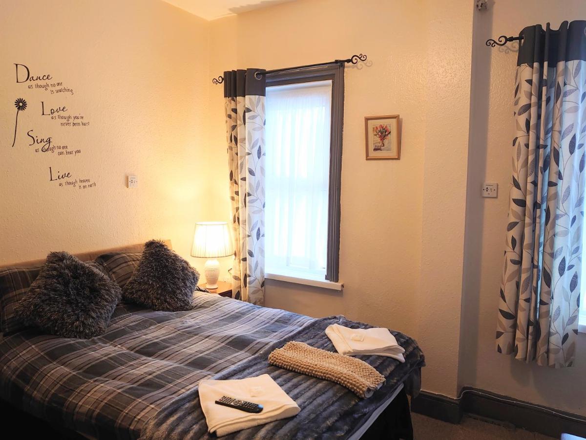 Bloomfield Lodge Hotel Blackpool Bagian luar foto